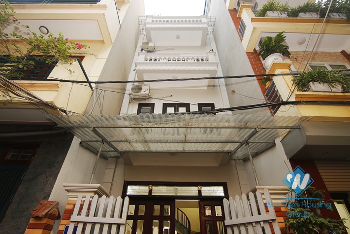 Nice 04 bedrooms house for rent in Dang Thai Mai Street, Tay Ho district.